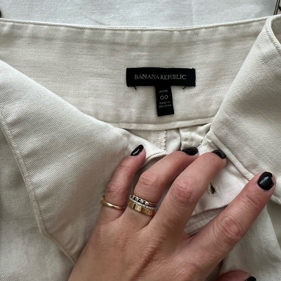 Banana Republic Cream Heritage Traveler Pants - Picture 5 of 8